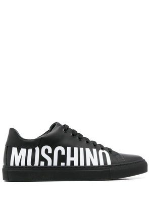 Moschino logo-print low-top sneakers - Black
