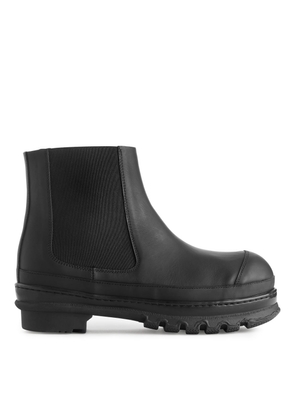 Low-Cut Leather Boots - Black