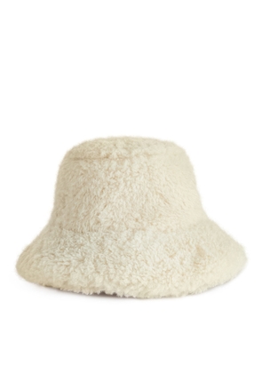 Teddy Bucket Hat - White