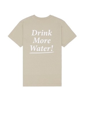 Sporty & Rich Drink More Water T-shirt in Elephant & White - Beige. Size L (also in M, XL/1X).