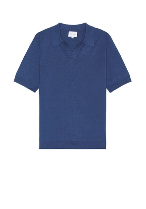 Norse Projects Leif Cotton Linen Polo in Calcite Blue - Blue. Size L (also in M, S, XL/1X).