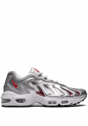 Nike x Supreme Air Max 96 'Silver' sneakers
