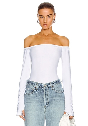 Norma Kamali Long Sleeve Off Shoulder Top in White - White. Size S (also in ).