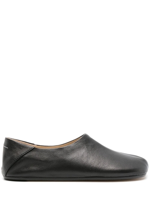 MM6 Maison Margiela asymmetric-toe leather slippers - Black