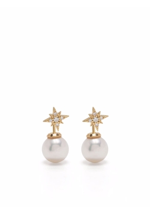 Mizuki 14kt yellow gold small diamond pearl earrings