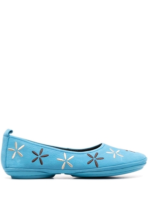 Camper Nina floral-embroidered ballerina shoes - Blue