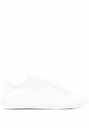 adidas Nizza low-top canvas sneakers - White