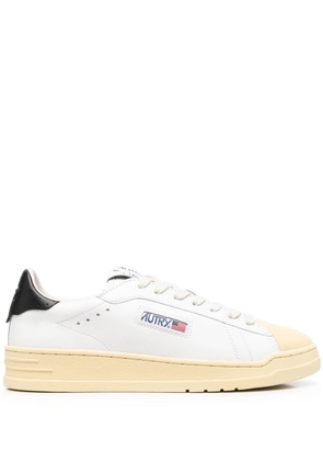 Autry low-top lace-up sneakers - White