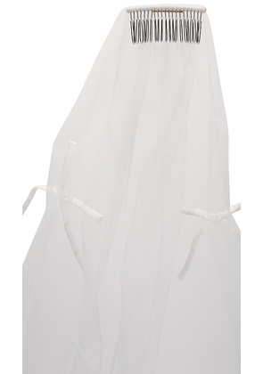 Ofrenda Studio Lazo Satin Bows Veil in White.