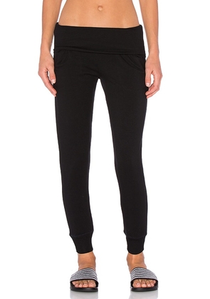 Beyond Yoga Cozy Fleece Foldover Sweatpant in Black. Size XL.