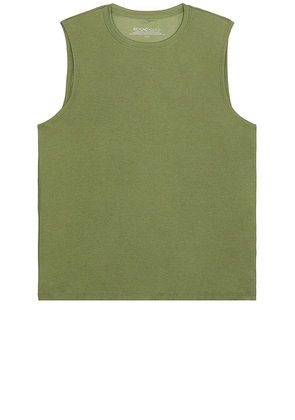 Beyond Yoga Featherweight Freeflo Muscle Tank in Green. Size M, S, XL/1X.
