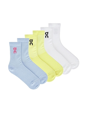 On Logo 3 Pack Sock in White  Zest  & Stratosphere - Multi. Size L (also in M).
