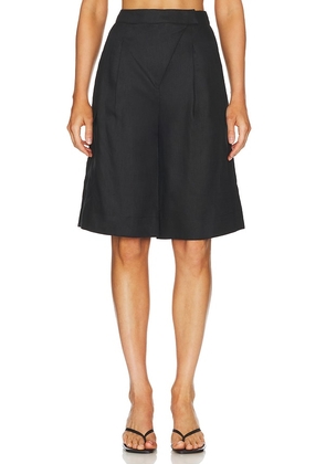 NICHOLAS Imani Overlapped Bermuda Shorts in Black. Size 0, 10, 2, 4, 6, 8.
