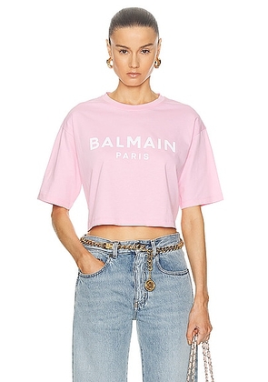 BALMAIN Logo Printed Cropped T-Shirt in Rose & Blanc - Pink. Size M (also in ).