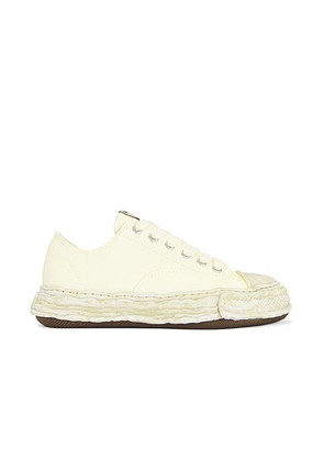 Maison MIHARA YASUHIRO Peterson 23 Original Sole Canvas Garment Dye Low Top Sneaker in White - Ivory. Size 41 (also in 42, 43, 44).