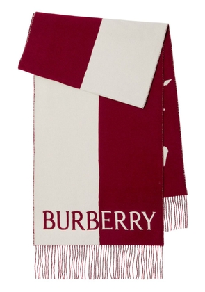 Burberry EDK knight-motif fringed-edge scarf - Red