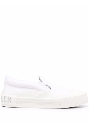 Moncler logo trimmed slip-on sneakers - White