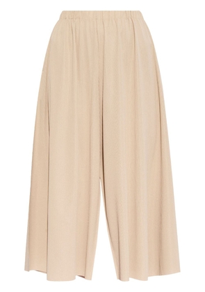 Pleats Please Issey Miyake plissé cropped trousers - Neutrals
