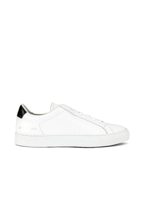 Common Projects Retro Low in White. Size 41.