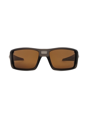 Oakley Heliostat Sunglasses in Brown.