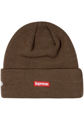 Supreme x New Era S logo beanie hat - Brown