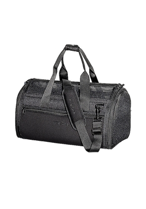 Wild One Air Travel Carrier in Black.