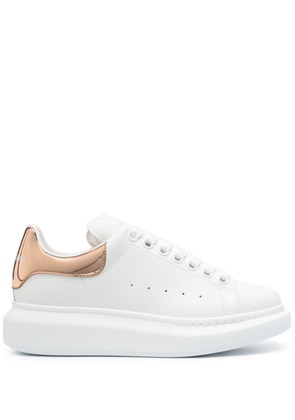 Alexander McQueen Oversize leather sneaker - White