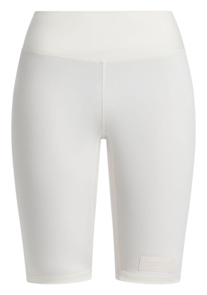 THE GIVING MOVEMENT logo-appliqué knee-length shorts - White
