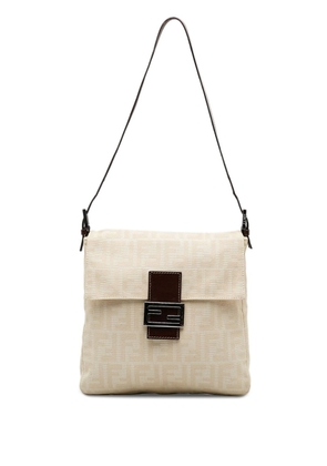 Fendi Pre-Owned Zucca FF-plaque shoulder bag - Brown