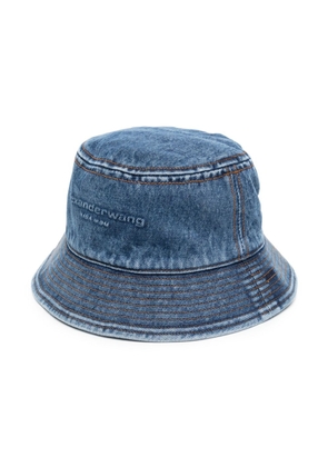 Alexander Wang logo-embossed denim bucket hat - Blue