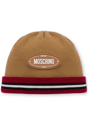 Moschino logo-appliqué virgin wool beanie - Brown