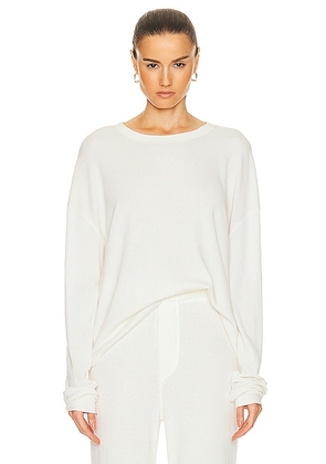Eterne Oversized Thermal Top in Ivory - Ivory. Size M (also in ).