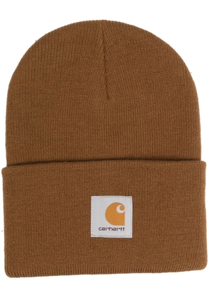 Carhartt WIP logo-patch knitted hat - Brown