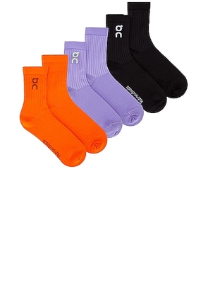 On Logo Sock 3-Pack in Black  Comet  & Flame - Black. Size XL/1X (also in ).
