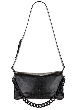Balenciaga BB Soft Flap Medium Bag in Black - Black. Size all.