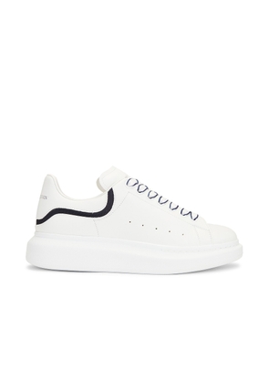 Alexander McQueen Low Top Sneaker in White & Navy - White. Size 41 (also in 42, 43, 44, 46).