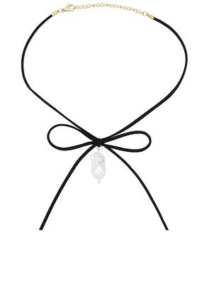 petit moments Kit Necklace in Black.