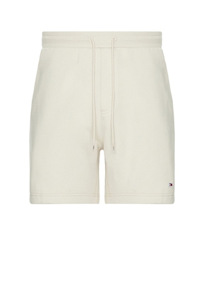 Tommy Jeans Beach Fleece Shorts in Beige. Size M, S, XL/1X.