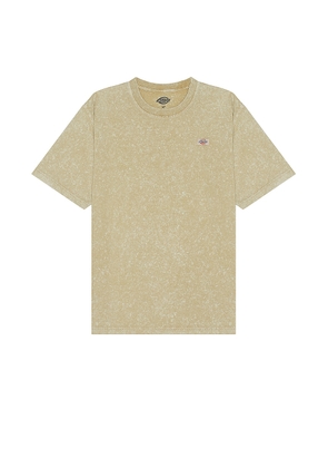 Dickies Newington Tee in Overdyed Acid Sandstone - Brown. Size S (also in L, XL/1X).