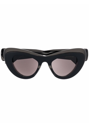 Balenciaga Eyewear Mega cat-eye frame sunglasses - Black
