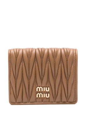 Miu Miu matelassé bi-fold wallet - Brown