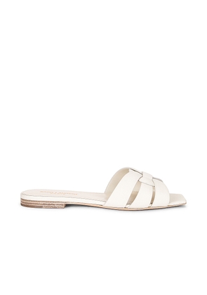 Saint Laurent Tribute Nu Pieds Flat Sandals in Porcelaine - White. Size 36 (also in 36.5, 42).