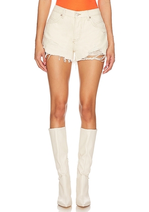 Free People x We The Free Now Or Never Denim Short in Cream. Size 24, 25, 27, 30, 31, 32.
