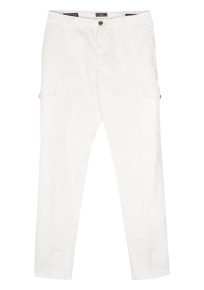 Peserico logo-plaque trousers - White