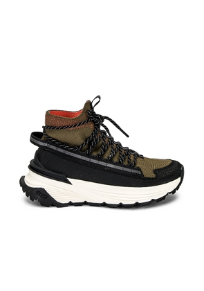 Moncler Knit Runner High Top Sneaker in Military Black - Black,Army. Size 36.5 (also in ).