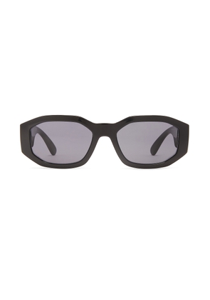 VERSACE Biggie Oval Sunglasses in Black - Black. Size all.