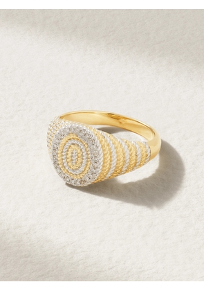 Yvonne Léon - Mini Chevalière 9-karat Yellow And White Gold Diamond Ring - 2,4,5,6