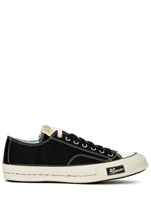 visvim logo-patch leather low-top sneakers - Black