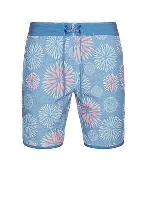 TravisMathew Sand Smuggler Shorts in Blue. Size 36.