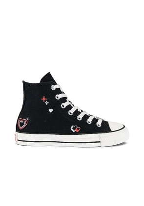 Converse Chuck Taylor All Star Sneaker in Black. Size 8.